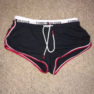 TOMMY HILFIGER SHORTS